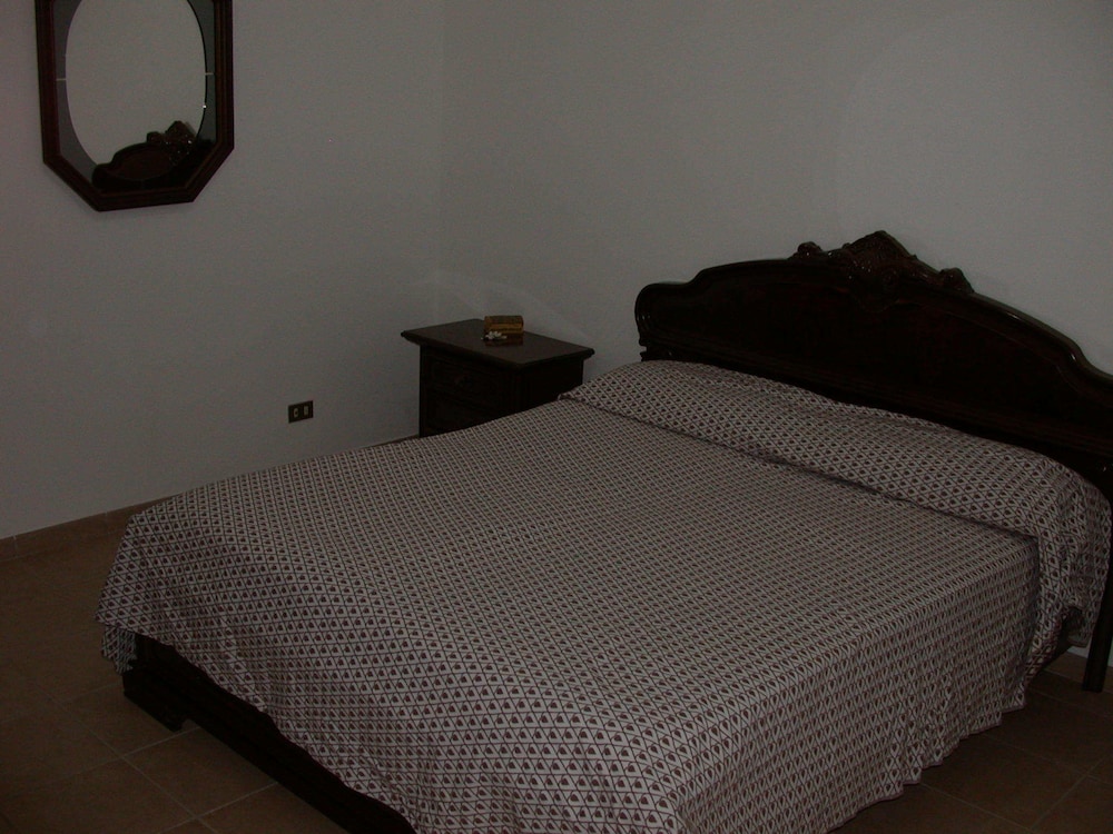 Apartment, 2 Bedrooms, Garden View photo 1