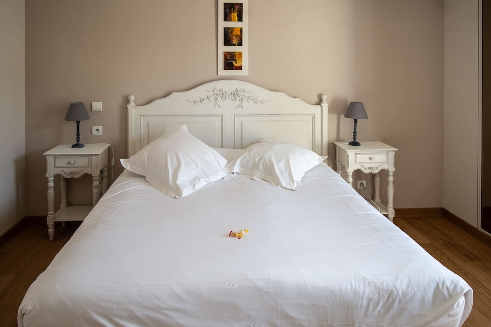 Deluxe Apartment, 1 Queen Bed with Sofa bed