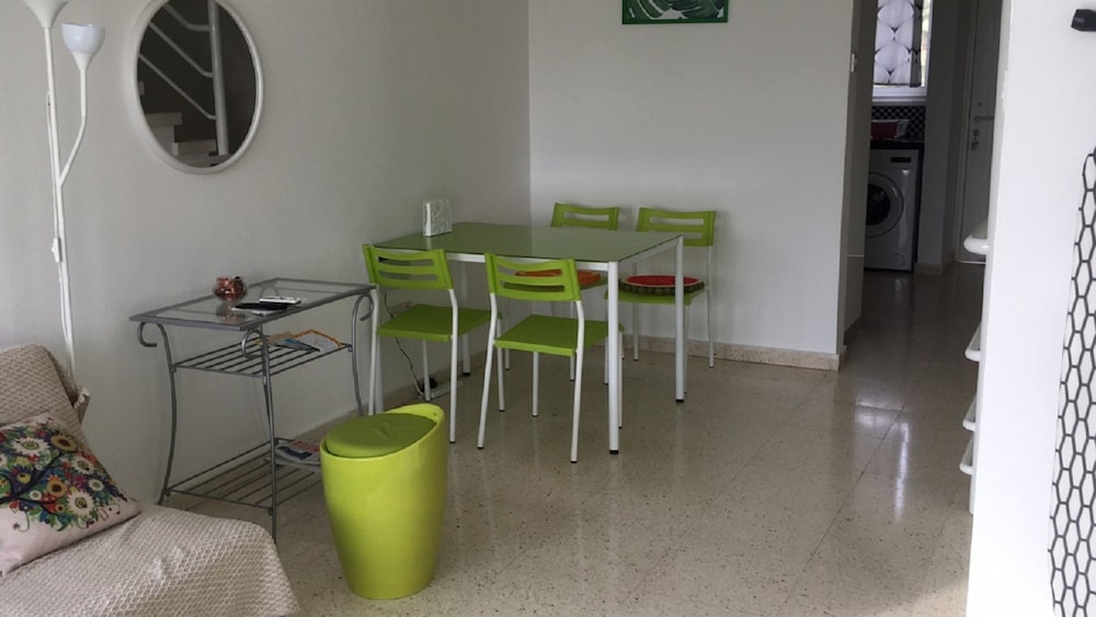 Design Townhome, 2 Bedrooms, Kitchen, Sea View photo 3