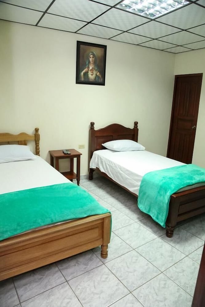 Double Room, 2 Double Beds photo 3