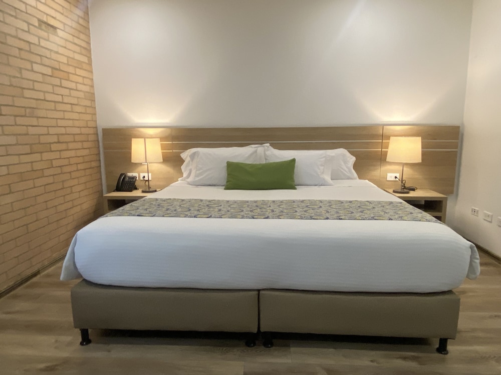 Superior Double Room, 1 Queen Bed photo 3