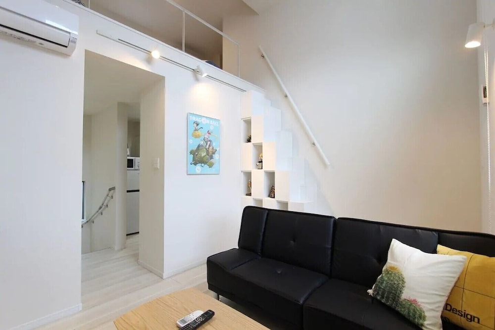 Apartment (A203) photo 1