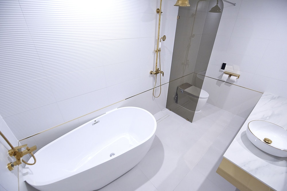 Deluxe Twin Room - Photo 3