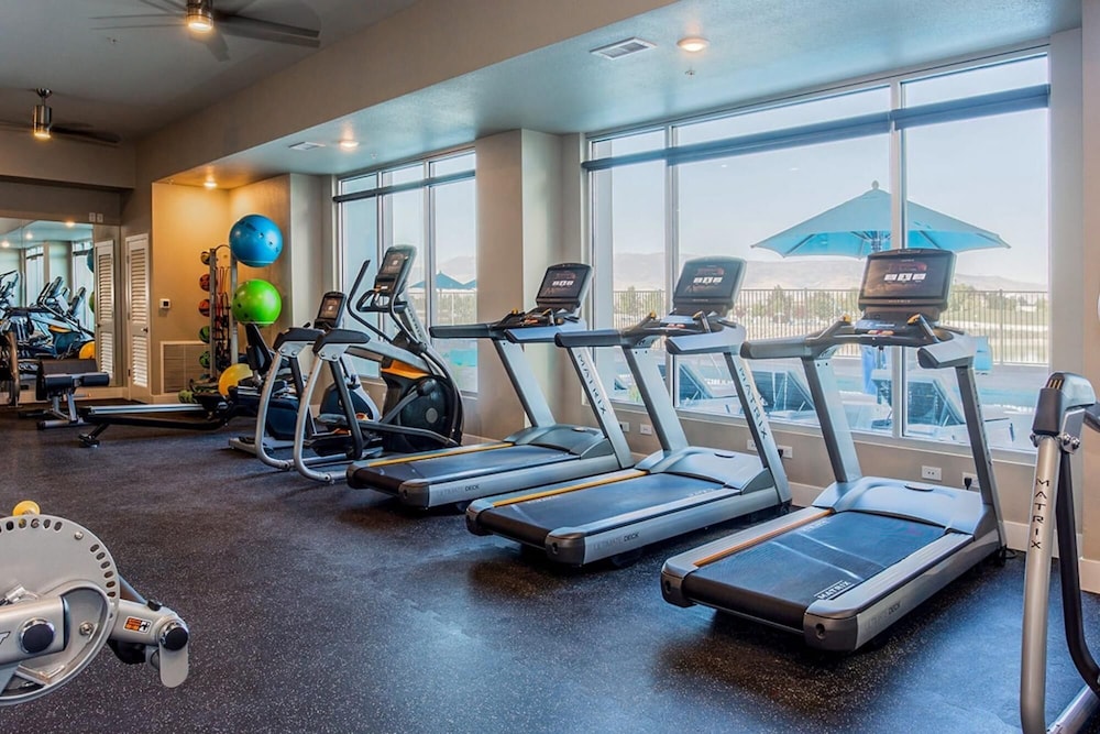 Designer Apt With Jacuzzi Pool Mountain Views, Bilde 27