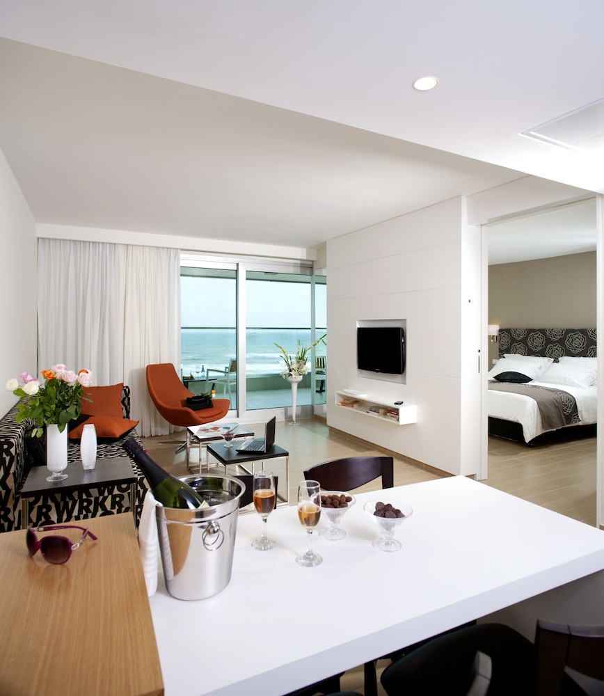 Executive Suite, 1 Bedroom, Balcony, Sea View