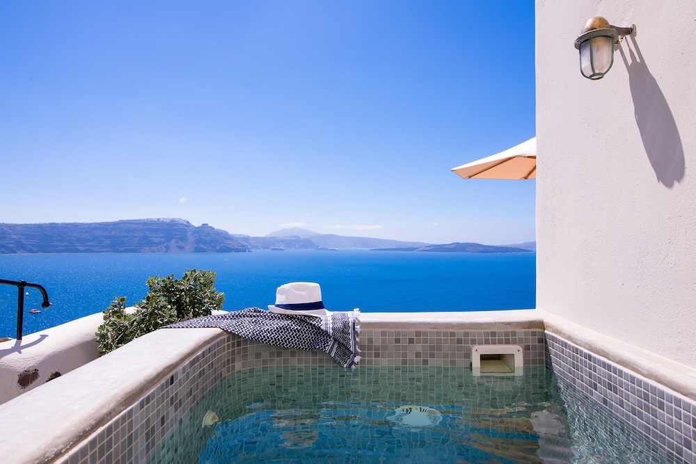 Mentha Cave Suite with Caldera View & Hot Tub - Photo 7
