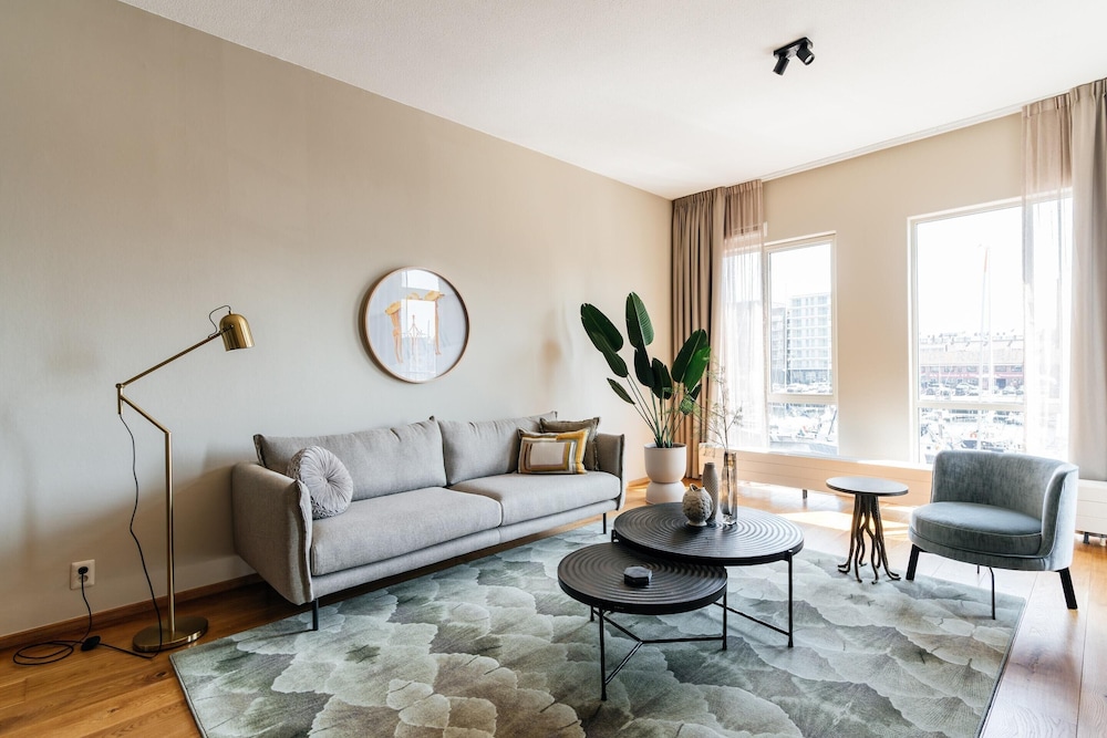 Apartment photo 1