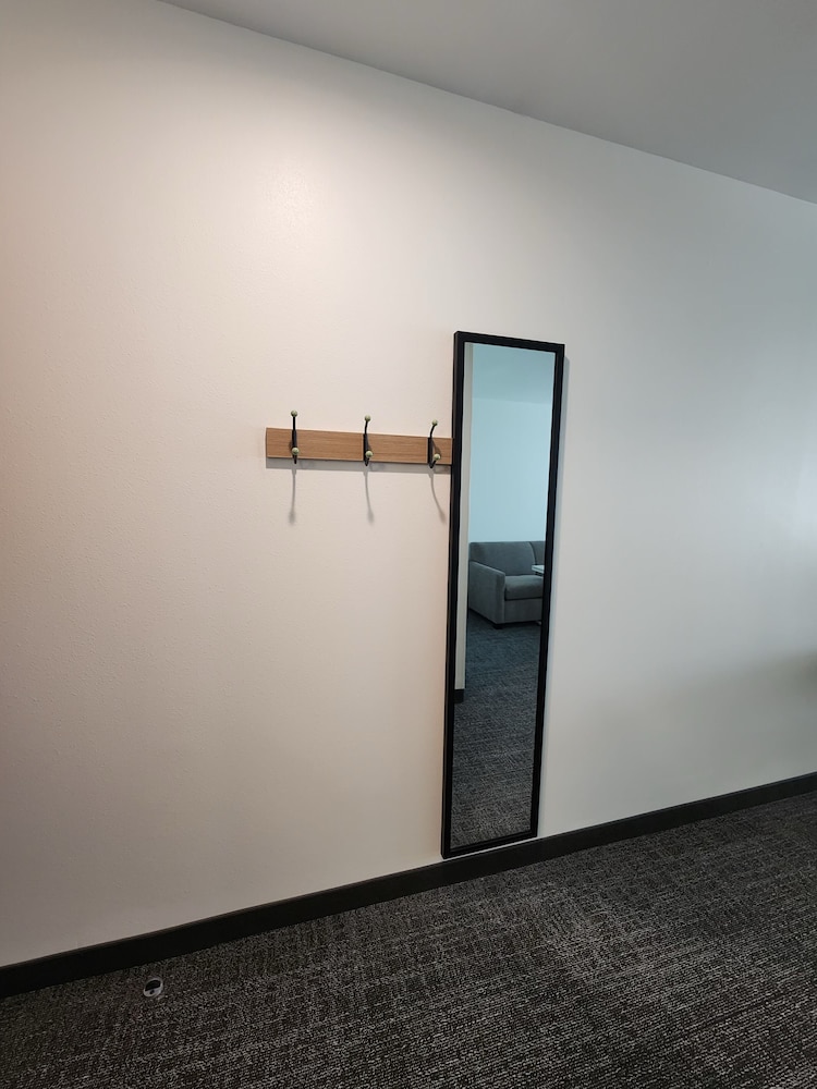 Room, 2 Queen Beds, Accessible, Bathtub (Mobility) photo 1