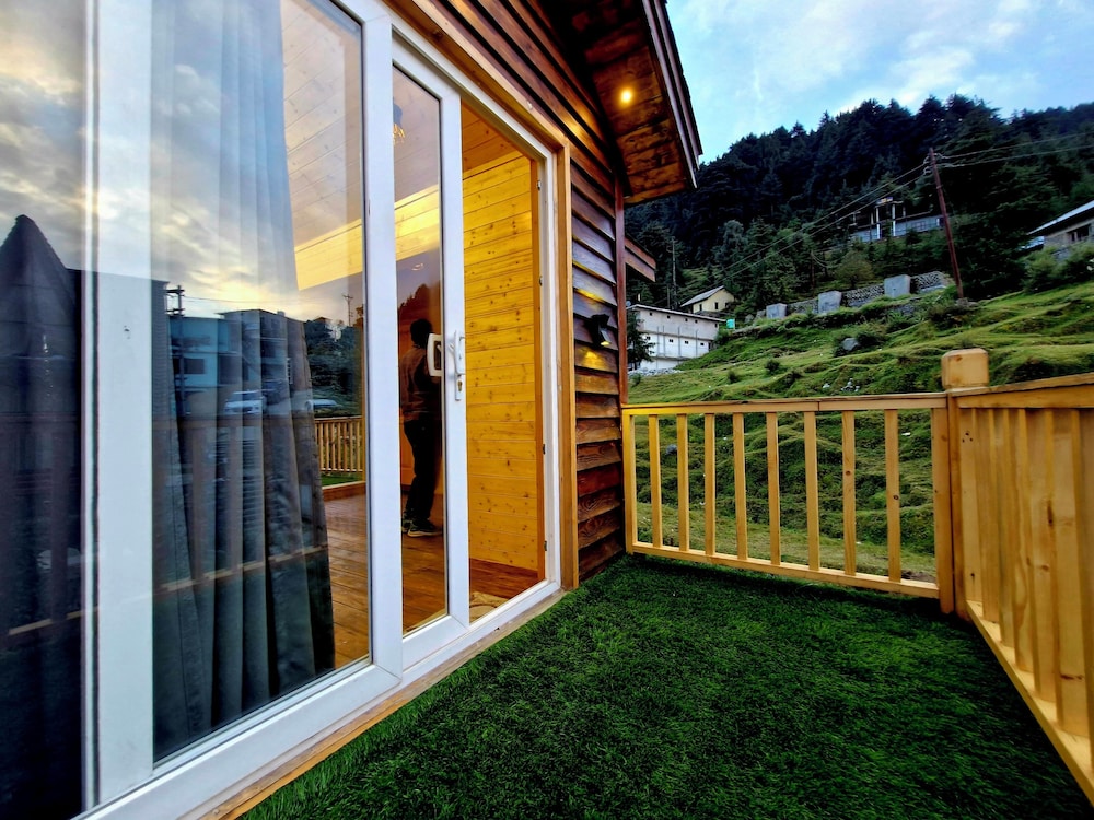 Golden Deck - Photo 9