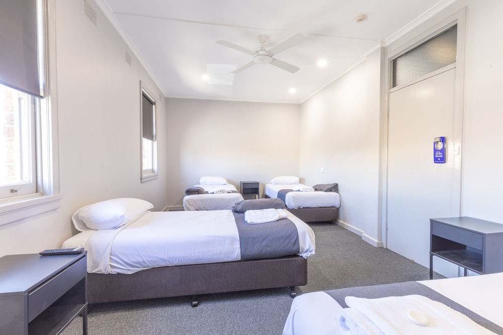 Standard Quadruple Room - Photo 2