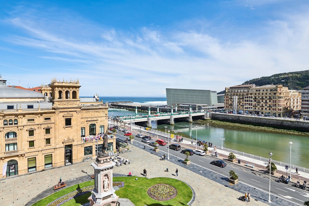 Suite, 1 Bedroom, River View (Terrace) - Photo 12