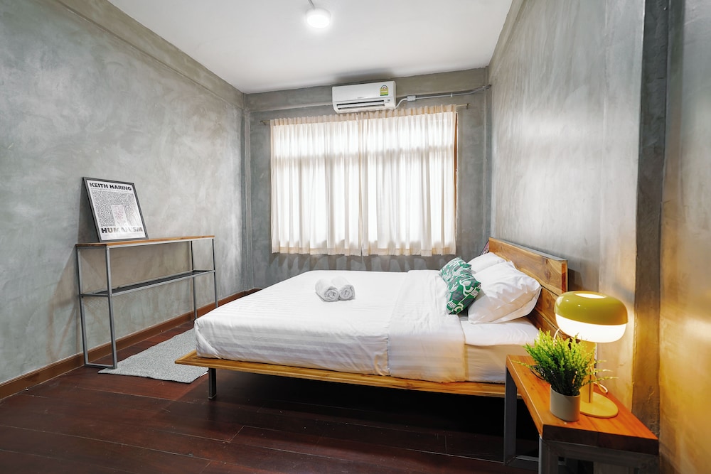 Private Double Room (Ensuite Bathroom) photo 1