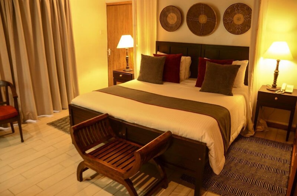 Room (Gold)