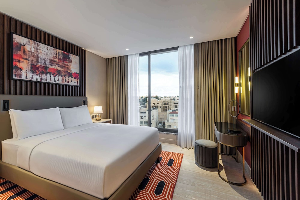 Room, 2 Bedrooms, Balcony photo 3