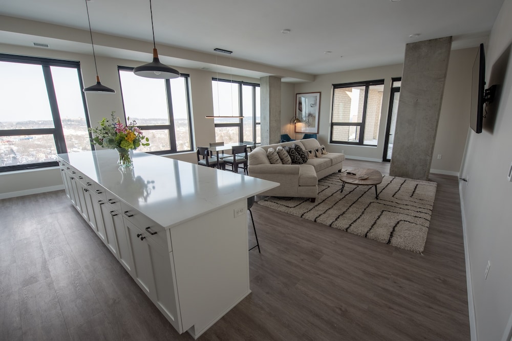 Premium Penthouse