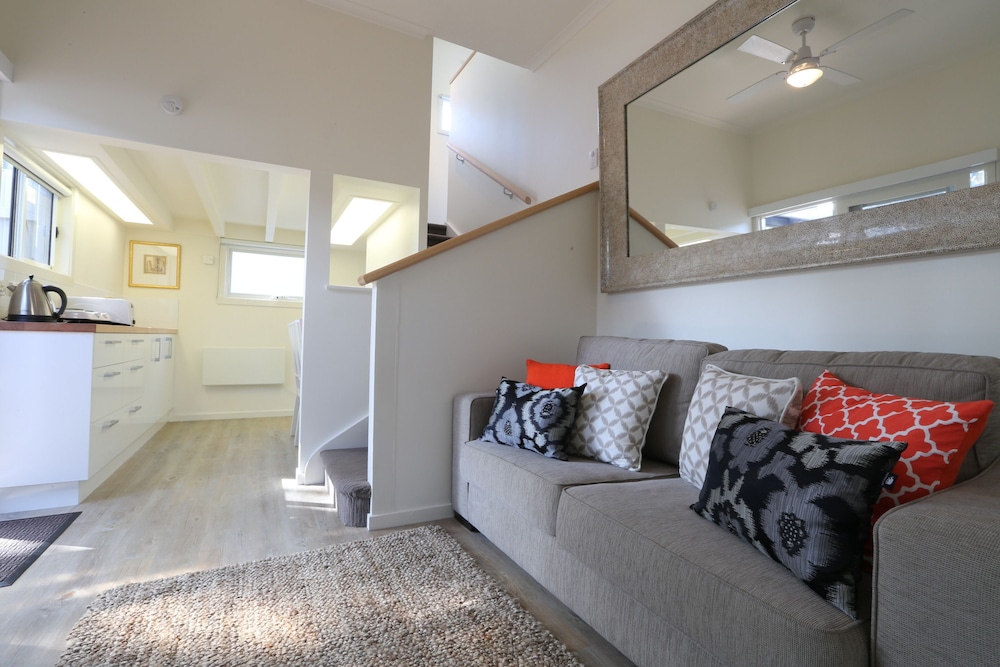 Family Studio, 3 Bedrooms, Kitchenette, Courtyard Area photo 1