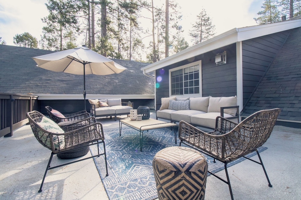 Luxury Suite, 2 Bedrooms, Mountain View photo 3