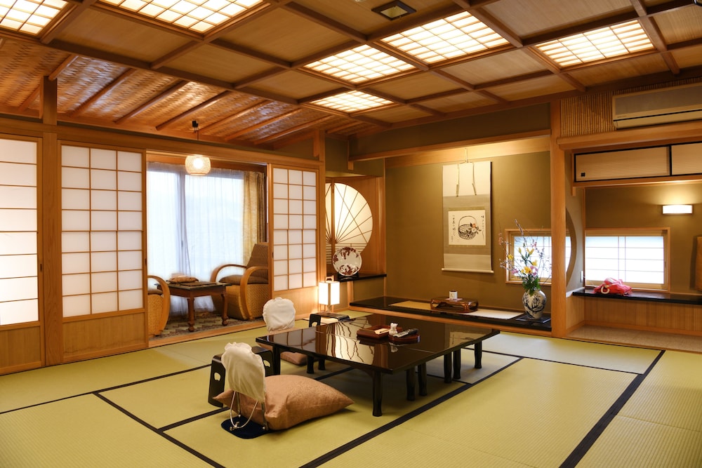 Family Room 12 Tatami Mats with Twin Bed Room photo 3