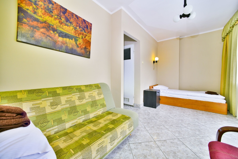 Basic Single Room, 1 Twin Bed, Mountain View (2) photo 1