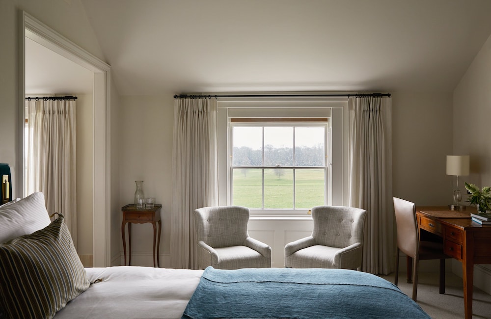 Superior Room, 1 King Bed (Mansion) photo 2