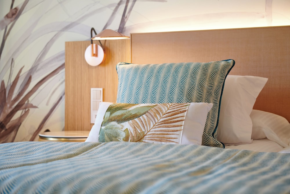 Premium Double Room, Balcony - Photo 2