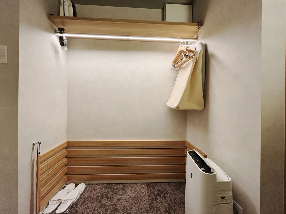 Standard Double or Twin Room (1st Floor) - Photo 8