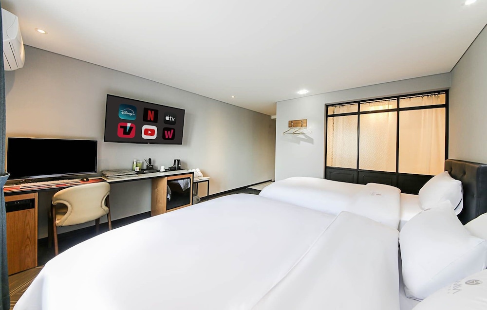 Superior Twin Room - Photo 3