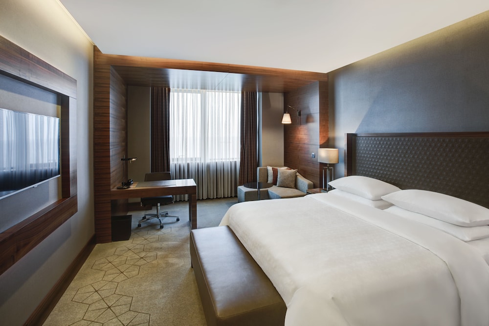 Club Room, 1 King Bed