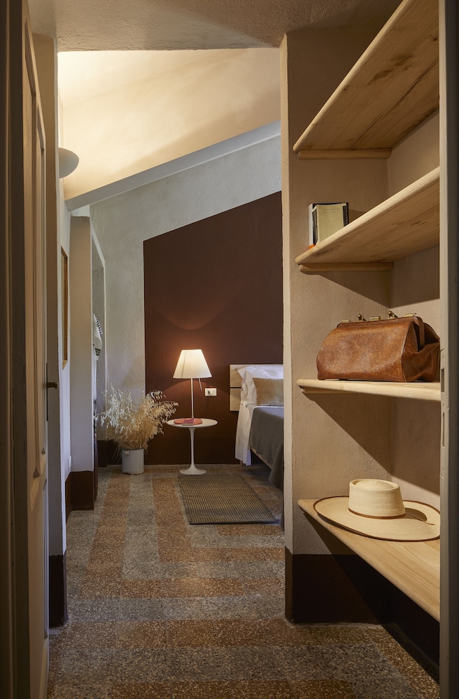 Apartment, 2 Bedrooms, Annex Building photo 2