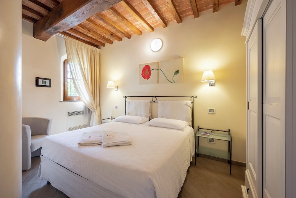 Deluxe Suite, 1 Bedroom, Hot Tub (Vermentino) photo 1