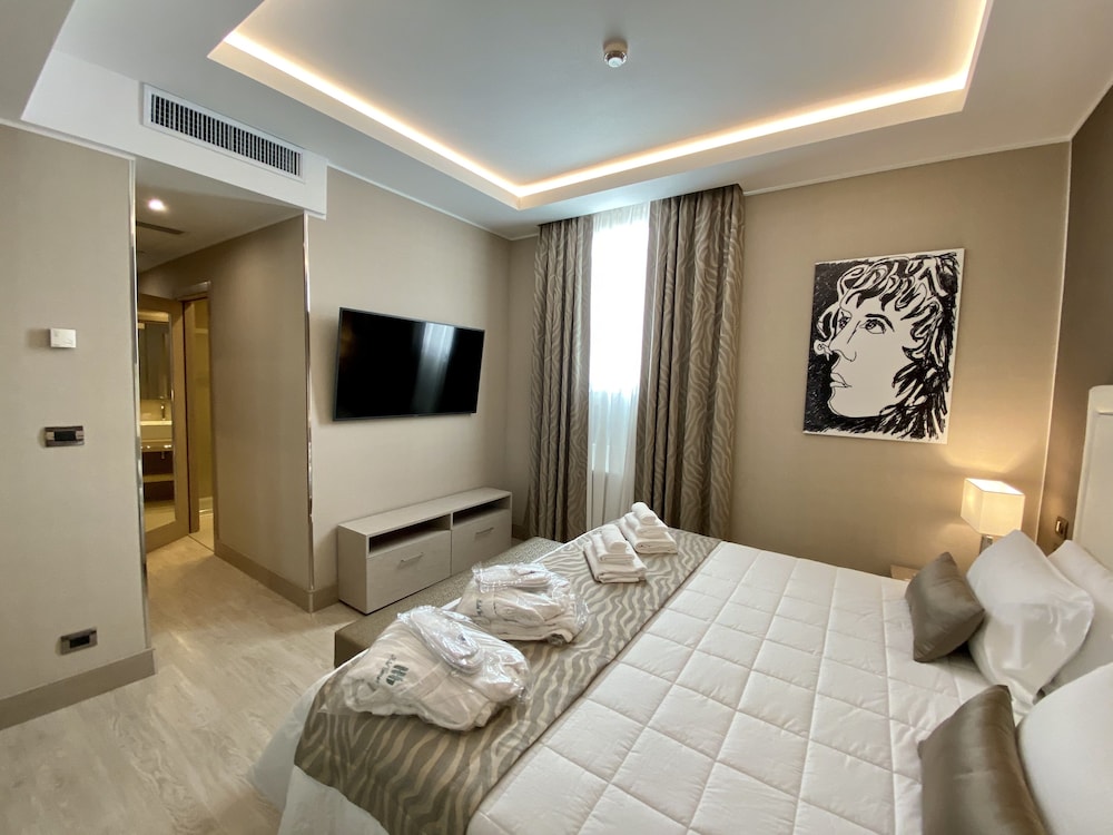 Luxury Suite