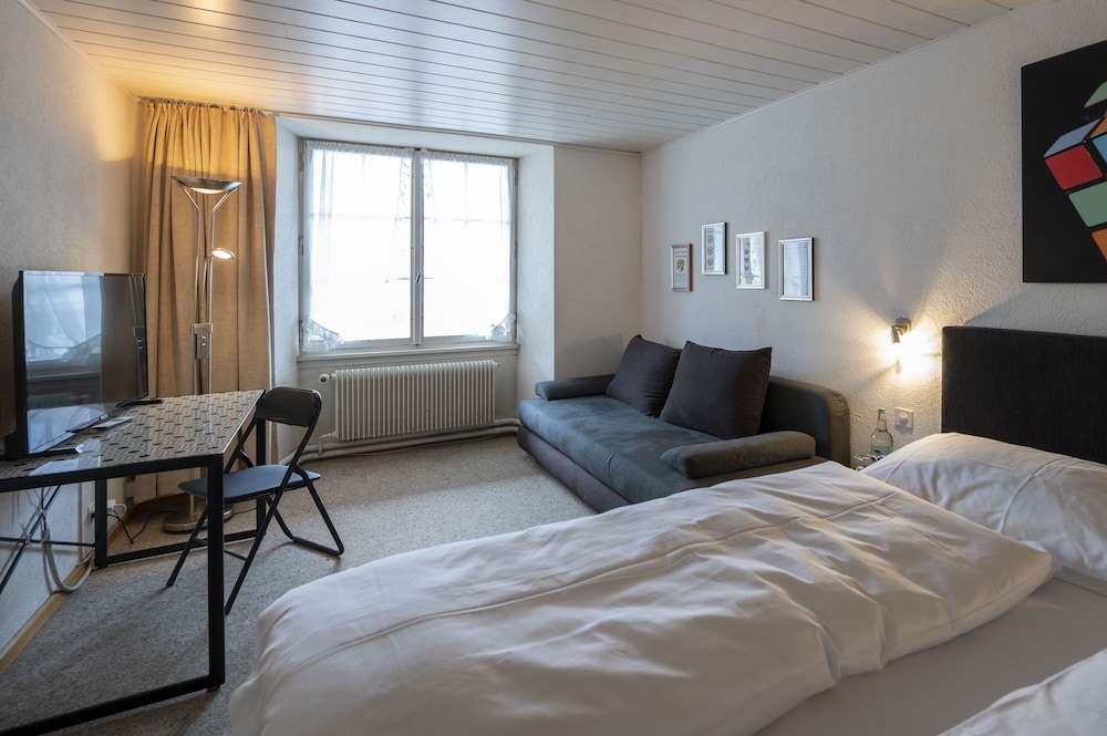 Economy Single Room