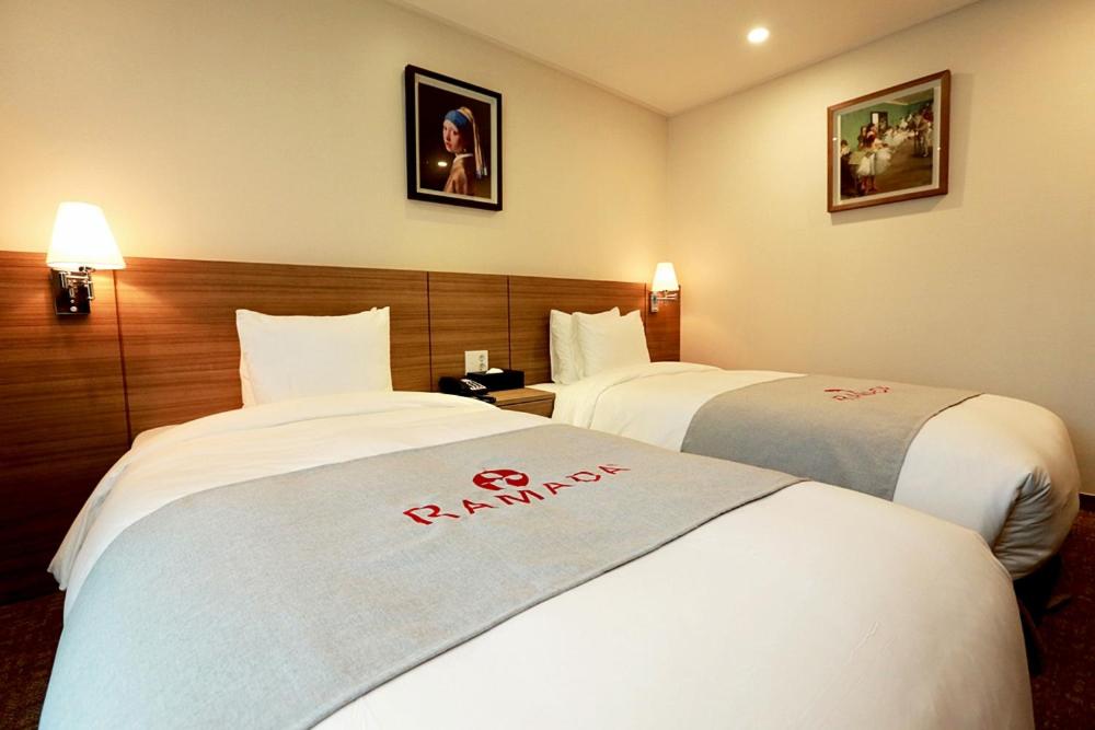 Standard Twin Room photo 3