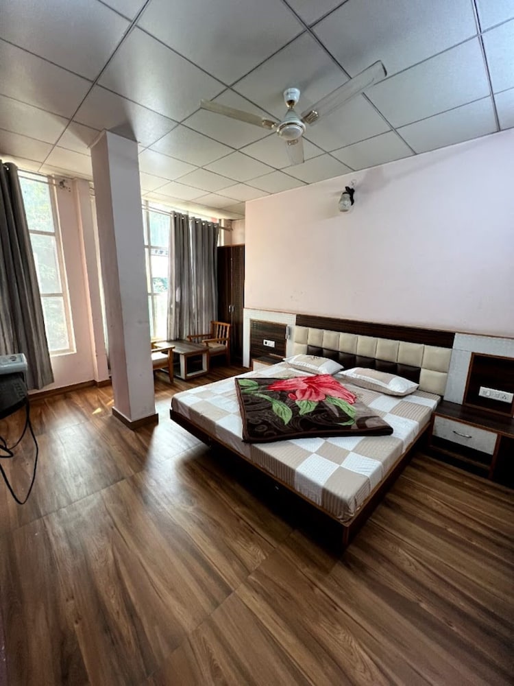 Deluxe Double Room photo 2