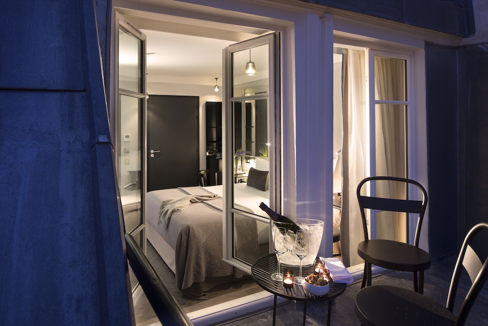 Deluxe Room, Balcony with access spa