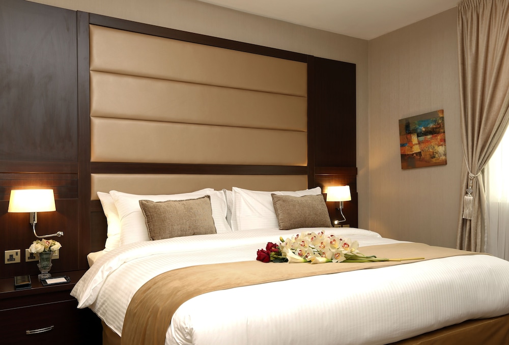 Handicap Deluxe King Room photo 1