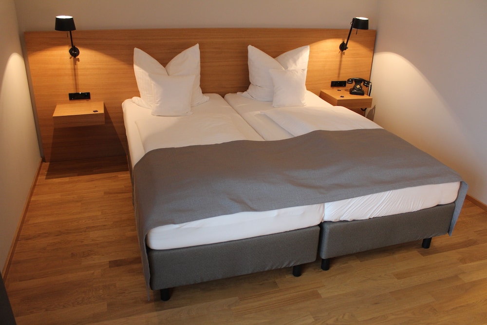 Double Room - Photo 3
