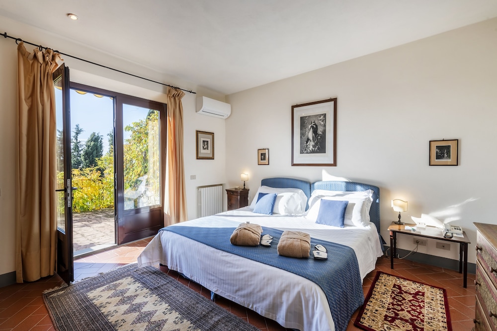 Premium Suite, Manor House Terrace - Photo 3