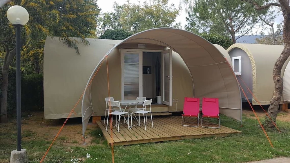 Tent, Shared Bathroom photo 1