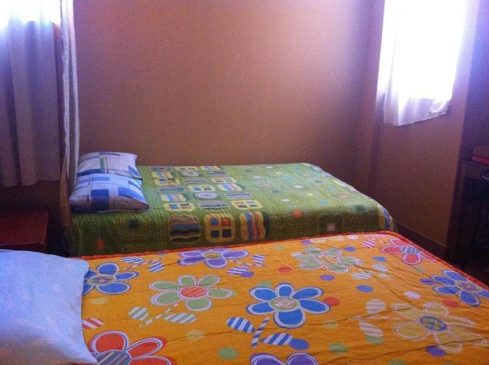 Twin Room, Shared Bathroom photo 1