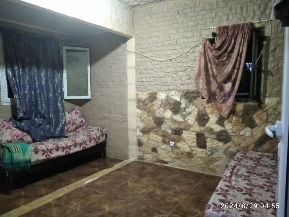 Family Room, Garden View