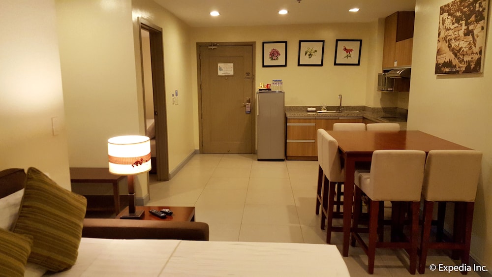 Apartment, 2 Bedrooms - Photo 11
