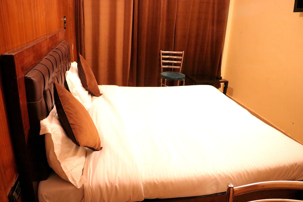 Deluxe Room - Photo 4