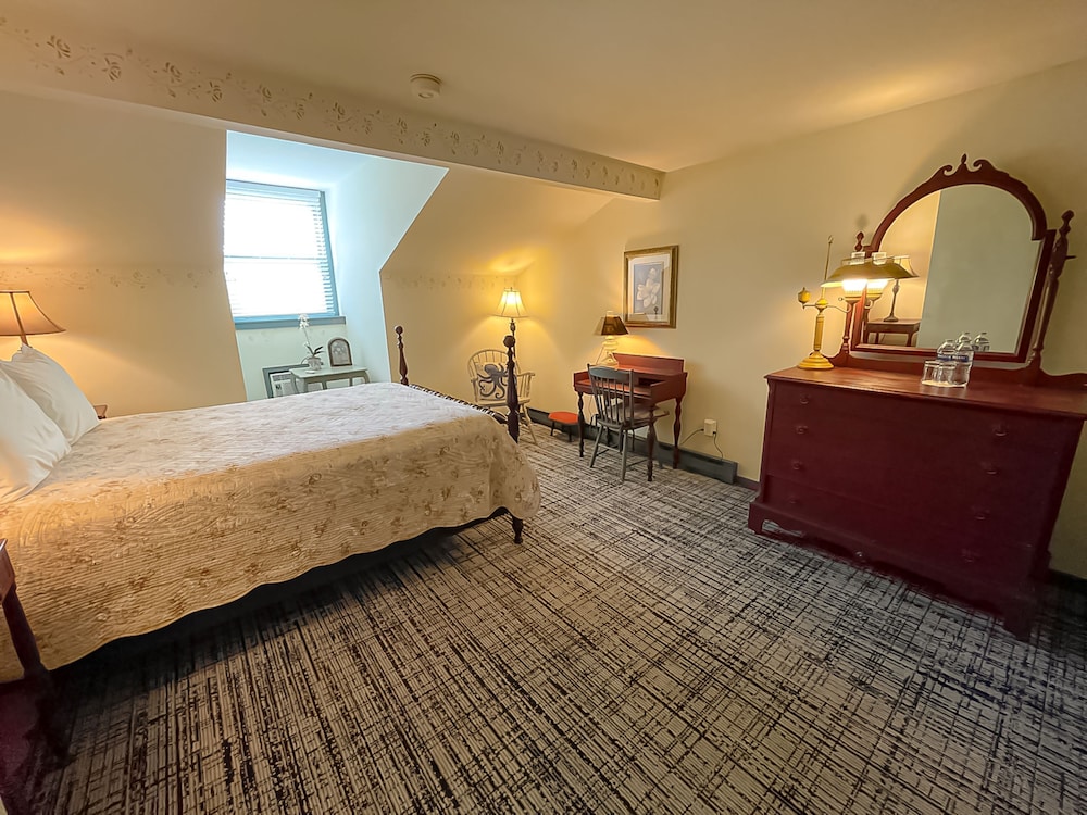 Standard Room, 1 Bedroom, Private Bathroom photo 2