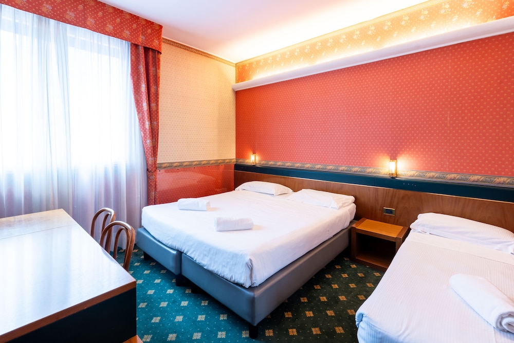 Triple Room, 3 Twin Beds