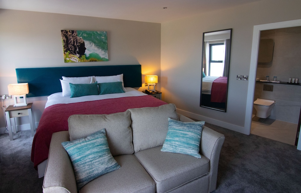 Luxury Double or Twin Room photo 2