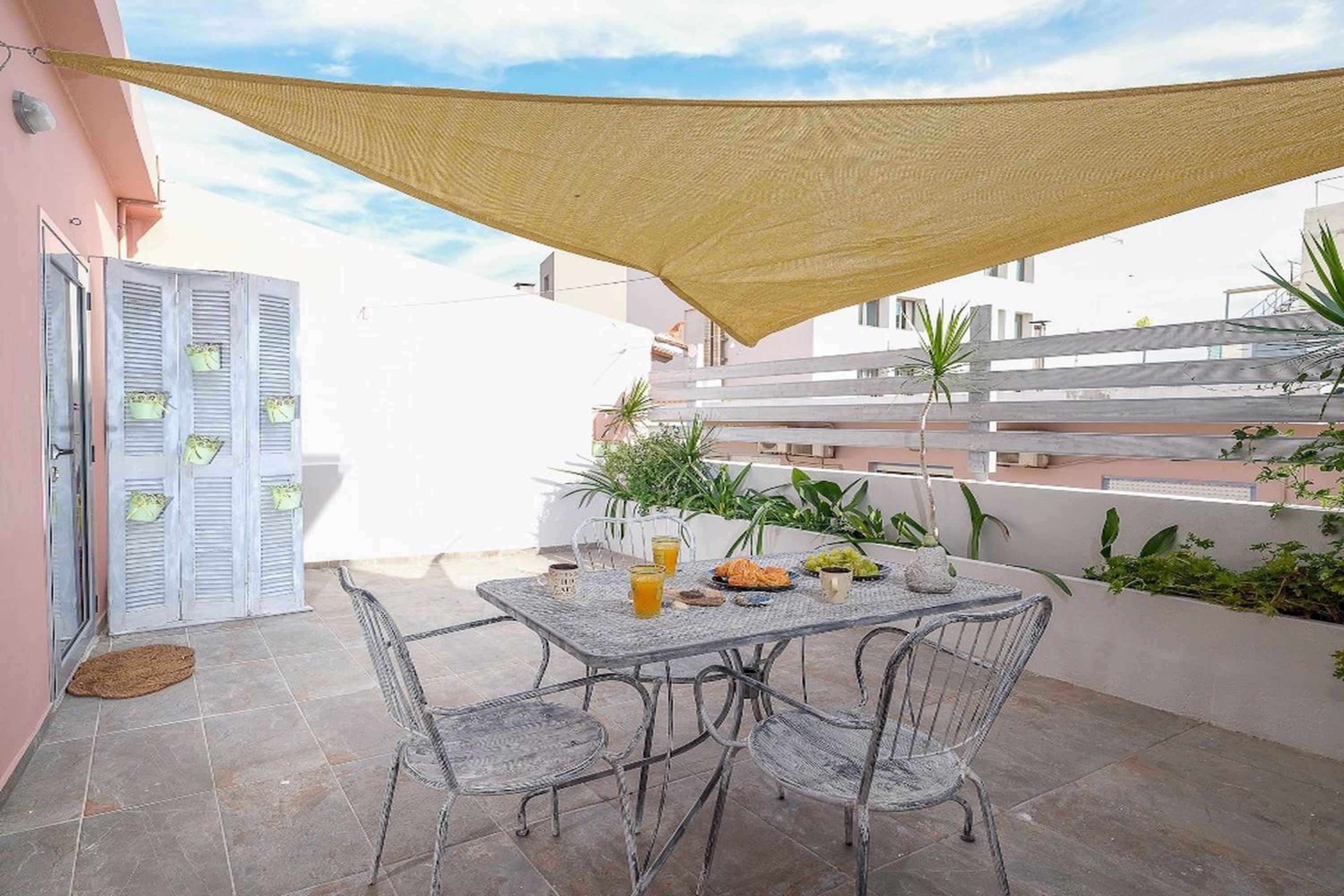 Apartment With Balcony photo 3