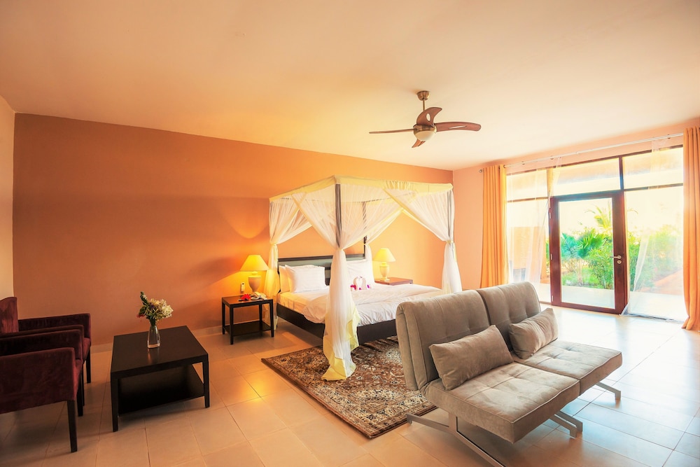 Deluxe Duplex (Duplex Pool View)