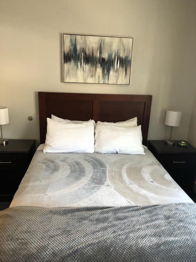 Business Studio, 1 Queen Bed photo 1