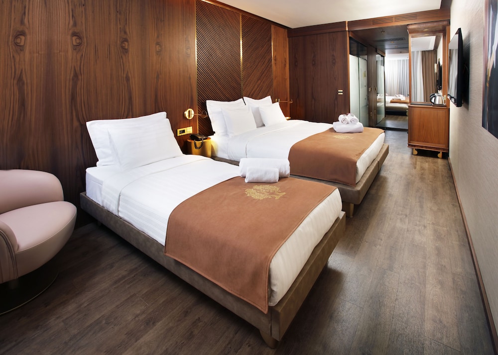 Deluxe Triple Room photo 1
